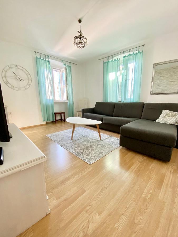 Apartment Evelina プーラ エクステリア 写真